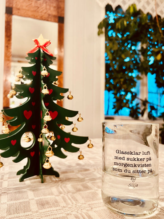 De første glassene solgt til julegave-bruk